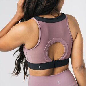 ZYIA Active Mesh Clasp Lilac Sports Bra, S